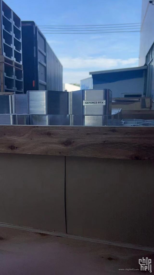 Takto vyzer� chladi� z najvy��ej RTX40 FE karty 