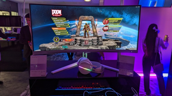 Philips Evnia monitory predstavené, ponúkajú zadné podsvietenie a VA, OLED a QD OLED panely