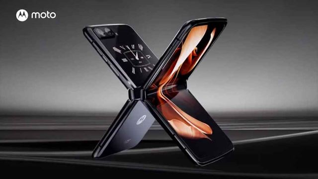 Moto Razr 2022 mobil predstaven, bude konkurova Galaxy Flipu 