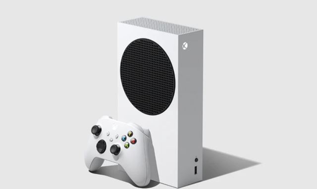 Ak� hern� konzolu alebo handheld k�pi� pod strom�ek? 