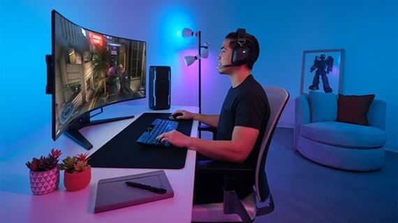 Corsair už dal svojmu Flex OLED monitoru európsku cenu