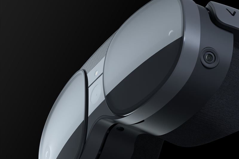 HTC teasuje predstavenie novho VR headsetu na CES
