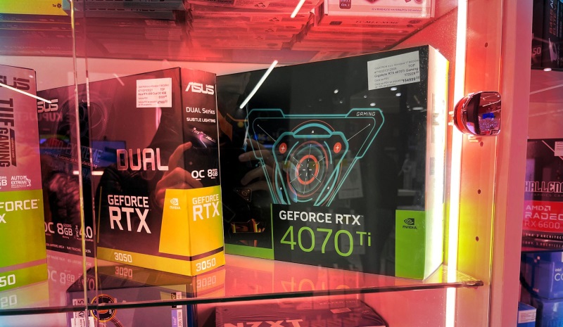 Vyzer, e Nvidia znila cenu RTX 4070 Ti na 799 dolrov