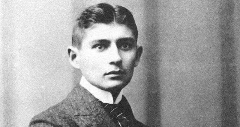 Na striebornom pltne oije Franz Kafka v rzii Agniezsky Holland
