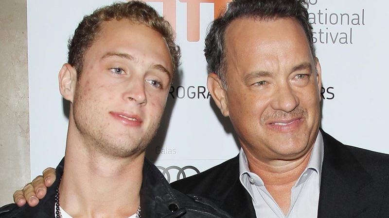 Nesmierne “ťažký” život syna Toma Hanksa