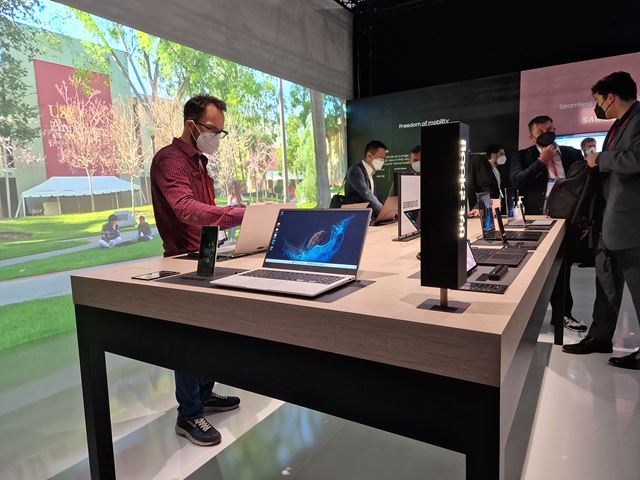 Samsung predstavil Galaxy Book 2 s�riu notebookov 