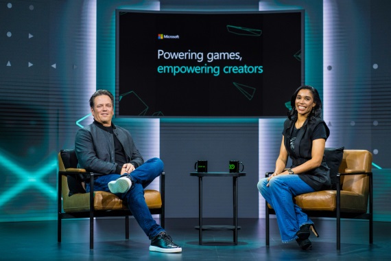Microsoft priiel na GDC nabalen novinkami pre vvojrov, nechbal ani Phil Spencer