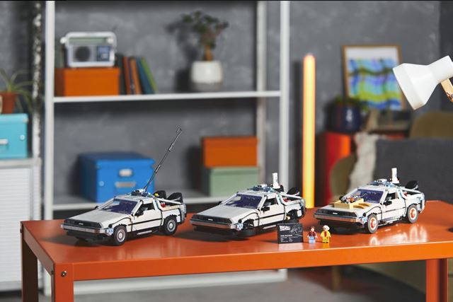 DeLorean sa vracia ako elektrick� auto a aj ako Lego 