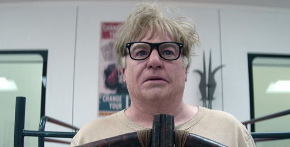 Mike Myers sa vracia v �smich r�znych postav�ch v minis�rii The Pentaverate