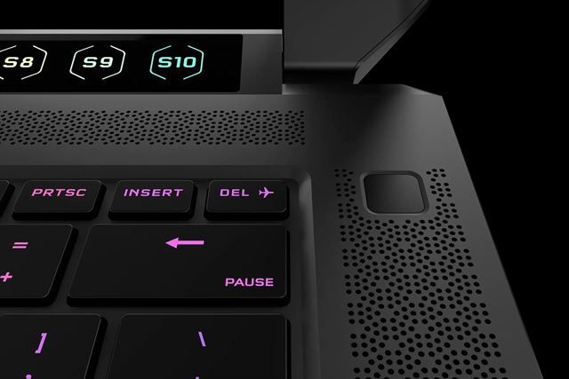 Corsair predstavil svoj prv� herno-streamovac� notebook Voyager 