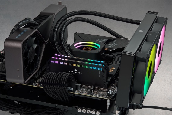 Corsair predstavil Dominator Platinum RGB DDR5 pamäte s 6600 Mbps rýchlosťou