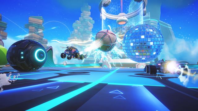 Turbo Golf Racing vyzer� ako mix Rocket League a Fall Guys 