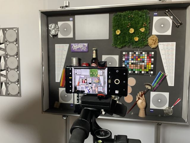 Vivo sa udom�c�uje v Eur�pe, pr�ve predstavuje X80 Pro 