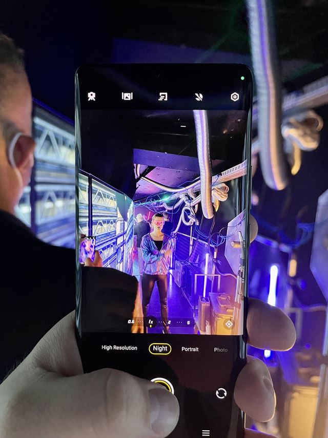 Vivo sa udom�c�uje v Eur�pe, pr�ve predstavuje X80 Pro 