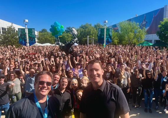 Phil Spencer bol s Xbox t�mom pozrie� Blizzard