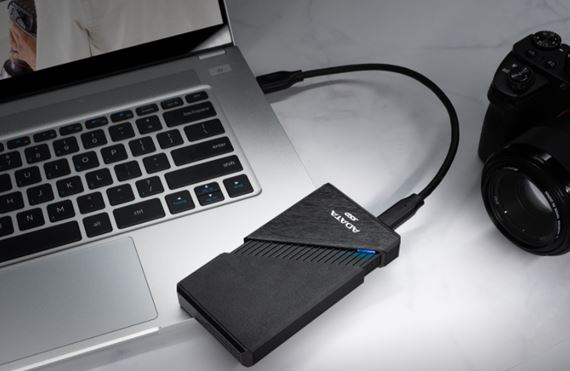 Adata prve zaala predva extern USB 4 disk s 3.8GB/s rchlosou