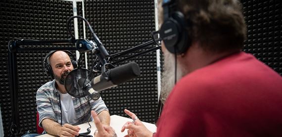 Videli sme dve najlepšie filmové novinky tohto týždňa. Lúzrov z Wall Street a slovenský film Úsvit - Vertigo