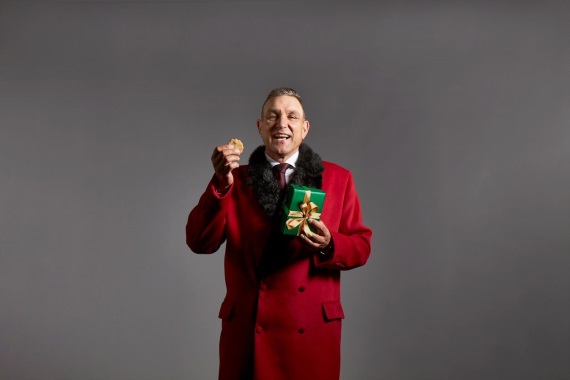 Vinnie Jones sa pripája k vianočnému eventu World of Tanks