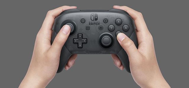 Ak� my�i, kl�vesnice, gamepady a in� ovl�da�e sa k�pi� pod strom�ek? 