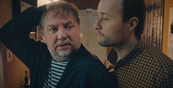 Podozrivé farmaceutické firmy, kôň v byte, či vyháňanie nebezpečného ducha. Vybrali sme filmy týždňa - Vertigo