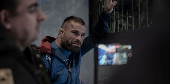 Po ptnstich rokoch nakrcania mieri do kn dokument o Karlosovi Vmolovi