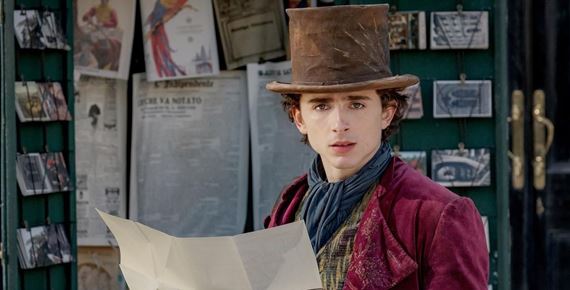 Na nového Willyho Wonku sa treba pripraviť. Čaká vás spievanie, tanec, bizarné čokolády a slovenský dabing