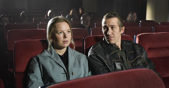 Top 10 filmov 2023: Od Vrahov mesiaca kvetov po filmy o Pinballe či fínskej láske Karaoke blues - podcast Vertigo