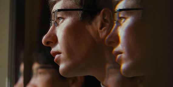 Mimoriadne VOD tituly roka 2023: Saltburn, Still: A Michael J. Fox Movie, The Deepest Breath, Nyad, Maestro ...