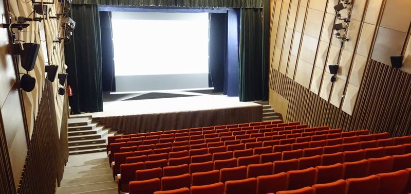 Petržalské Kino Lúky víta divákov s novou technikou v modernejších priestoroch