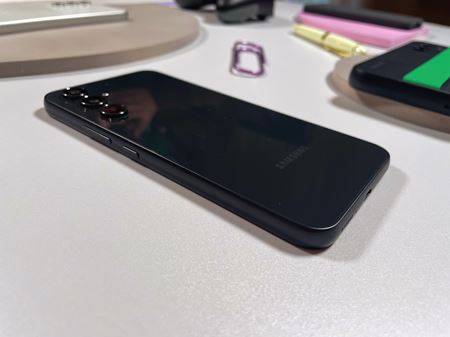 Samsung predstavil nov Galaxy A54 5G a Galaxy A34 5G smartfny  