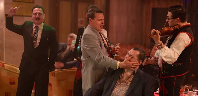 Jakub Kroner nakrca film MIKI o Mikulovi ernkovi. Premira bude budci rok 