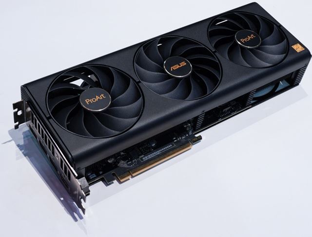 Asus predstavil ProArt grafiky pre tvorcov 