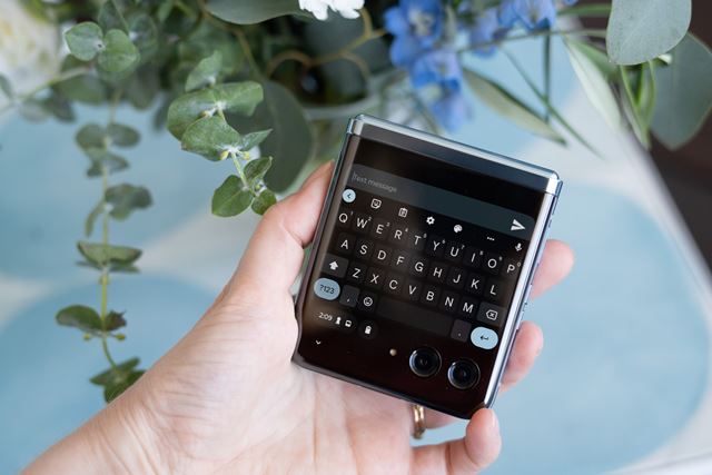 Motorola Razr Plus bol predstaven� a vyzer� zauj�mavo 