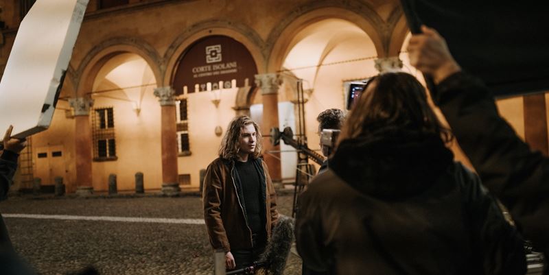 Mladý režiśer David Balda dotočil talianskú čásť Manipulácie