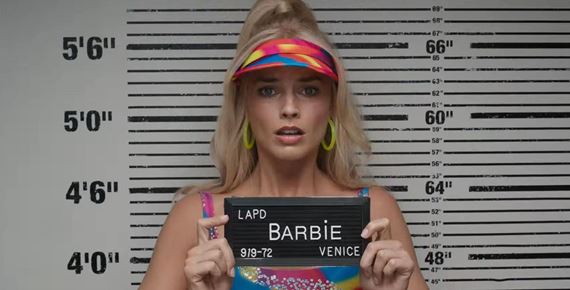 Bojíte sa Barbie a od Oppenheimera očakávate akčný blokbaster? Všetko je úplne inak