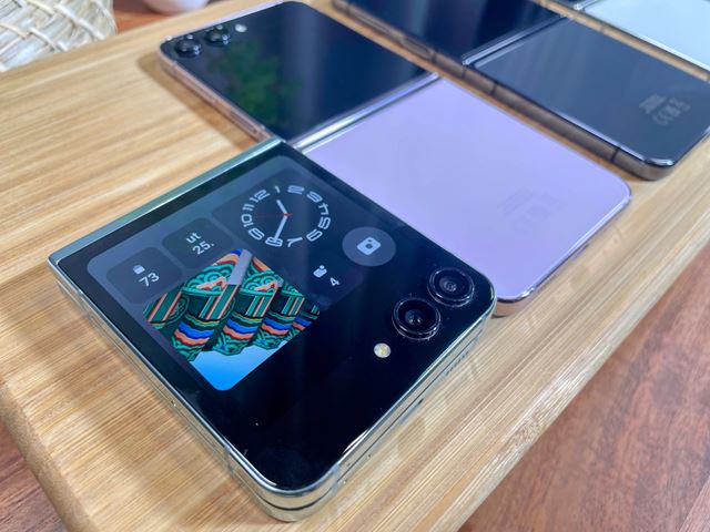 Samsung predstavil nov� Galaxy Flip5, Fold5, pridal Tab S9 a aj Watch6 