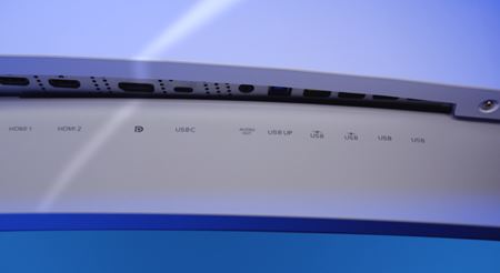 Philips predstavil 49  