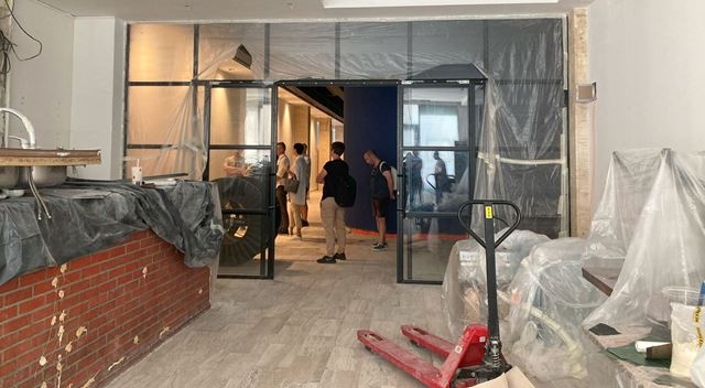 Rok po po�iari vstupuje Kino Lumière do fin�lnej f�zy rekon�trukcie  