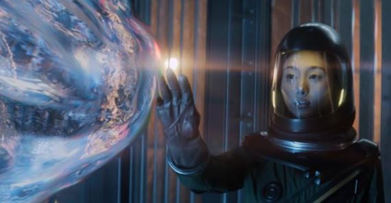 Videli sme akčnú novinku Equalizer 3, ale aj pokračovanie seriálu Invázia. Podcast Vertigo