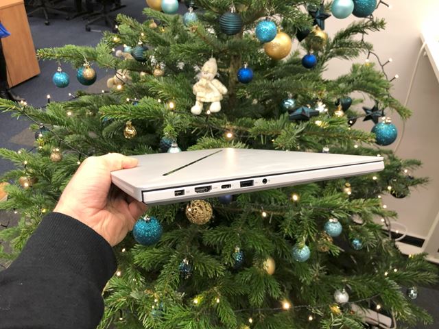 Asus predstavil  ROG Zephyrus G16 a ROG Strix SCAR notebooky 