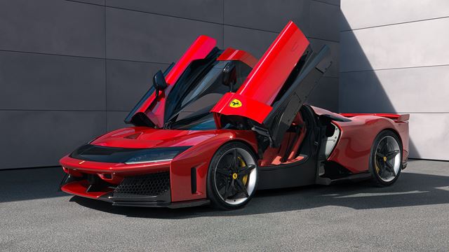 Ferrari F80 bolo predstaven�, m��ete ho ma� za 3.9 mili�na dol�rov 