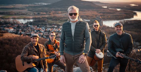 Dokumentárny film Via Slovakia sprevádza aj turistická hymna s názvom Pútnik