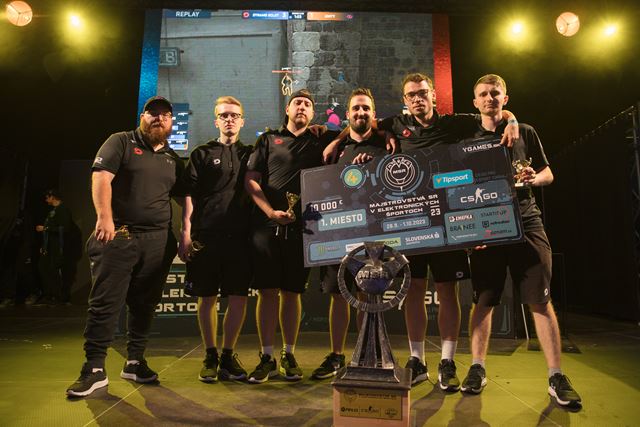 Majstrovstv� SR v�elektronick�ch �portoch prich�dzaj� po prv�kr�t v�hre Counter-Strike 2!� 