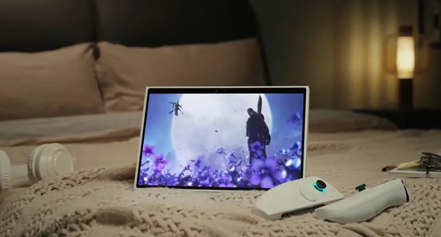 Tencent si spravil vlastn� handheld s Intel procesorom a 11-palcov�m 3D displejom 