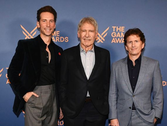 Harrison Ford pochv�lil Troya Barkera za stv�rnenie Indiana Jonesa