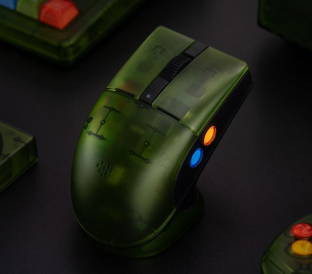 8BitDO firma predstavila retro Xbox kl�vesnicu a my� 