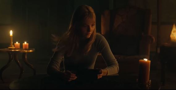 Tarot: Karty smrti. Prichdza horor, ktor vs nau repektova tarot