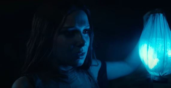 Mlad dma / Damsel. Rozprvka o princeznej, ktor zoberie osud do vlastnch rk