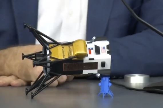 Odysseus lander na Mesiaci pristál, ale prevrátil sa