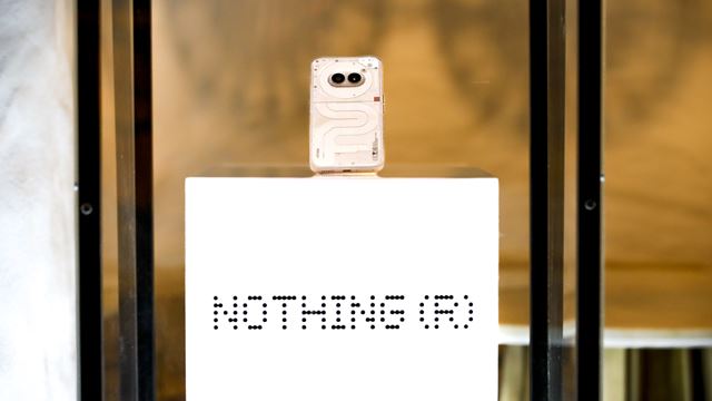 Nothing Phone (2a) teasuje svoj dizajn 